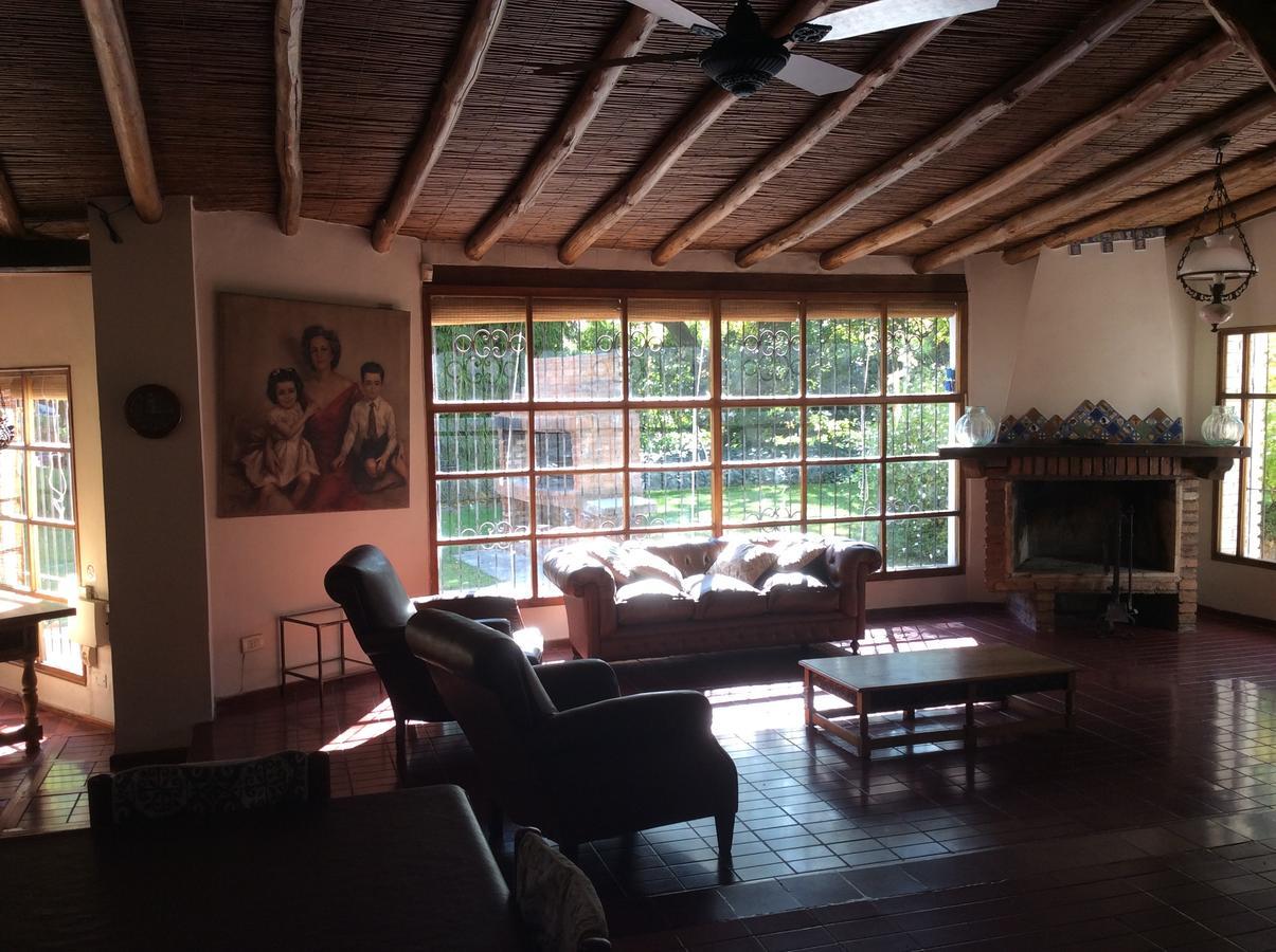Posada Posta Benegas Godoy Cruz Esterno foto